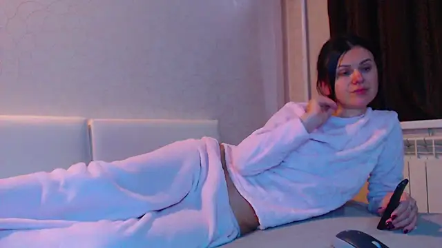 Snapshot of LeggyLover90 chatting on December 2025 10:53:01 AM LeggyLover90 online show from December 2025 10:53:01 AM