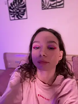 katycrown online show from March 2025 12:35:02 PM