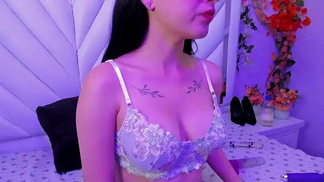 Snapshot of Katty_Queen chatting on May 2026 07:22:01 PM Katty Queen online show from May 2026 07:22:01 PM
