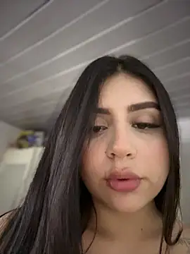 iam ali1 online show from December 2025 04:33:02 AM