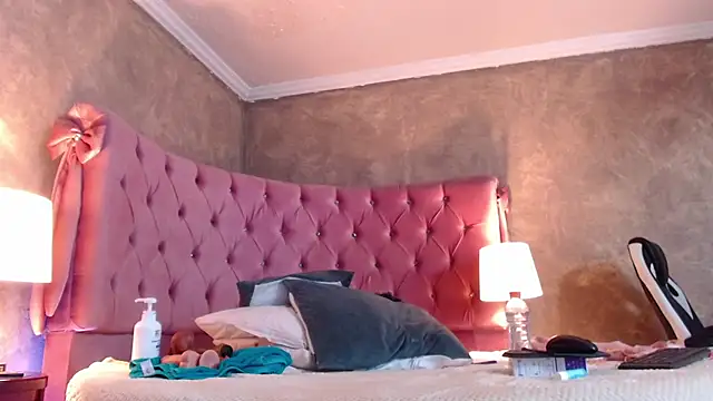 GabyPetit online show from January 2025 10:52:02 PM