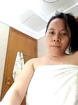 doggiepossession online show from March 2025 03:28:02 PM