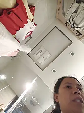 doggiepossession online show from May 2026 09:17:02 AM