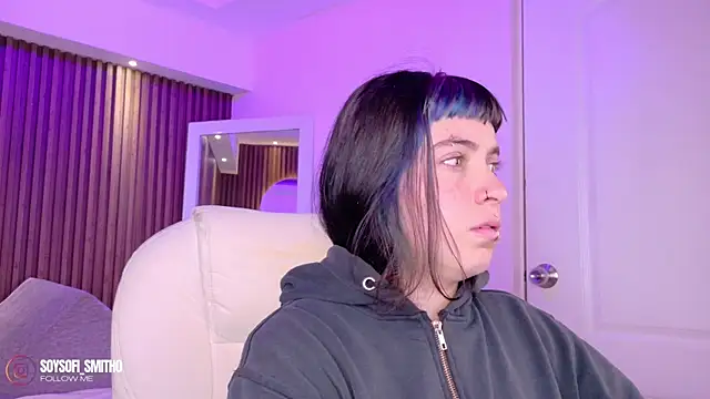 Lucy Smith2 online show from April 2026 04:01:01 AM