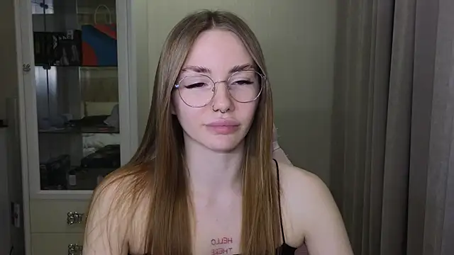 Snapshot of littlevildevil chatting on December 2024 02:49:02 PM littlevildevil online show from December 2024 02:49:02 PM