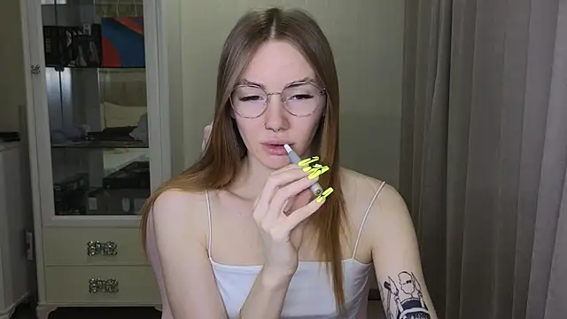 Snapshot of littlevildevil chatting on December 2024 11:19:01 AM littlevildevil online show from December 2024 11:19:01 AM