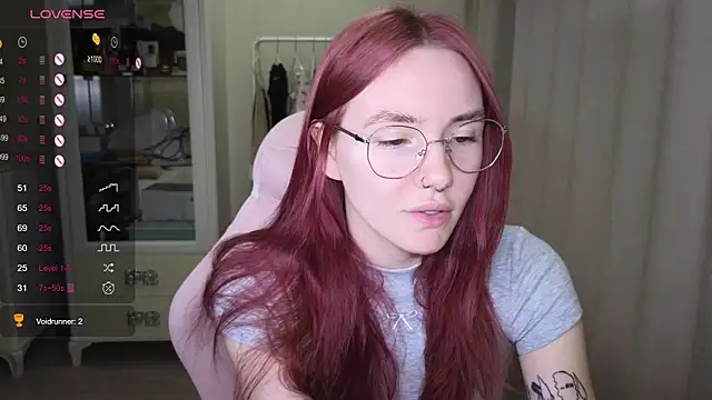 Snapshot of littlevildevil chatting on September 2025 11:04:02 AM littlevildevil online show from September 2025 11:04:02 AM