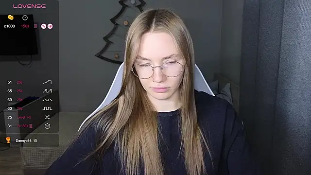 Snapshot of littlevildevil chatting on January 2026 10:08:02 AM littlevildevil online show from January 2026 10:08:02 AM