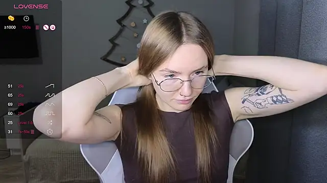 Snapshot of littlevildevil chatting on January 2026 10:20:01 AM littlevildevil online show from January 2026 10:20:01 AM