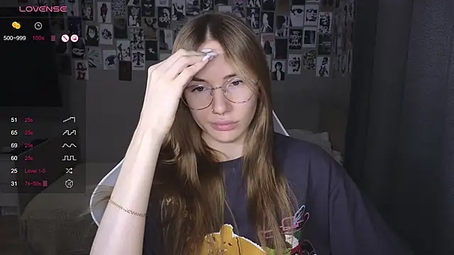 littlevildevil online show from March 2026 10:40:01 AM