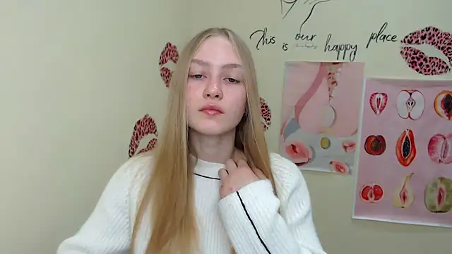 Snapshot of MademoiselleCl chatting on January 2025 07:21:02 AM MademoiselleCl online show from January 2025 07:21:02 AM