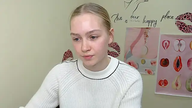 Snapshot of MademoiselleCl chatting on January 2025 01:56:02 PM MademoiselleCl online show from January 2025 01:56:02 PM