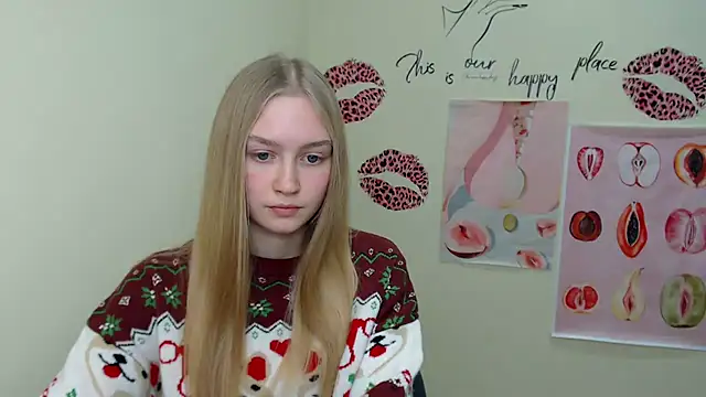 Snapshot of MademoiselleCl chatting on January 2025 01:51:02 PM MademoiselleCl online show from January 2025 01:51:02 PM