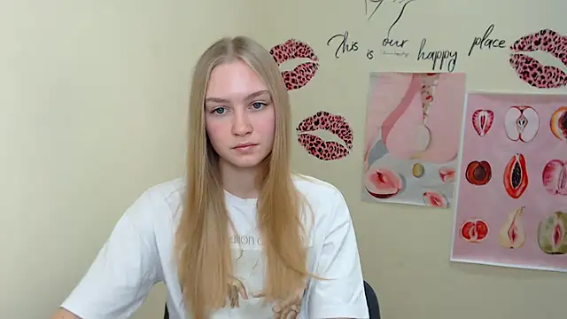 Snapshot of MademoiselleCl chatting on January 2025 10:06:02 AM MademoiselleCl online show from January 2025 10:06:02 AM