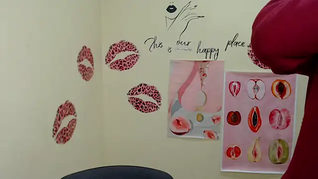 Snapshot of MademoiselleCl chatting on January 2025 06:45:01 AM MademoiselleCl online show from January 2025 06:45:01 AM