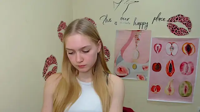 Snapshot of MademoiselleCl chatting on January 2025 04:03:01 PM MademoiselleCl online show from January 2025 04:03:01 PM