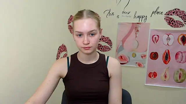 Snapshot of MademoiselleCl chatting on February 2025 01:01:01 PM MademoiselleCl online show from February 2025 01:01:01 PM