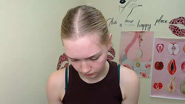 Snapshot of MademoiselleCl chatting on February 2025 04:03:02 PM MademoiselleCl online show from February 2025 04:03:02 PM