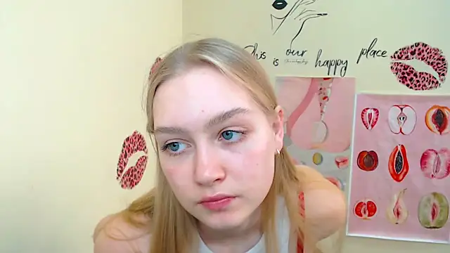 Snapshot of MademoiselleCl chatting on February 2025 01:00:02 PM MademoiselleCl online show from February 2025 01:00:02 PM