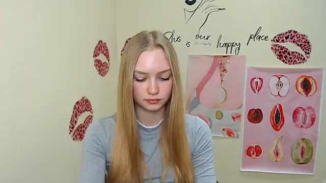 Snapshot of MademoiselleCl chatting on March 2025 07:10:01 AM MademoiselleCl online show from March 2025 07:10:01 AM