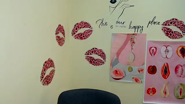 Snapshot of MademoiselleCl chatting on March 2025 01:01:02 PM MademoiselleCl online show from March 2025 01:01:02 PM