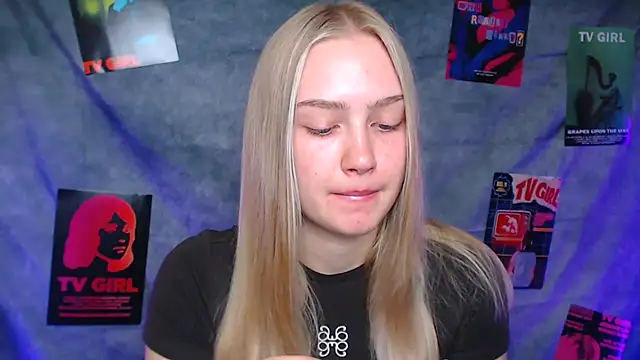 Snapshot of MademoiselleCl chatting on September 2025 06:14:01 AM MademoiselleCl online show from September 2025 06:14:01 AM