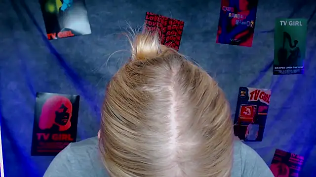 Snapshot of MademoiselleCl chatting on October 2025 06:19:01 AM MademoiselleCl online show from October 2025 06:19:01 AM