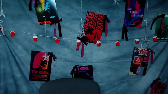 Snapshot of MademoiselleCl chatting on December 2025 07:22:01 PM MademoiselleCl online show from December 2025 07:22:01 PM