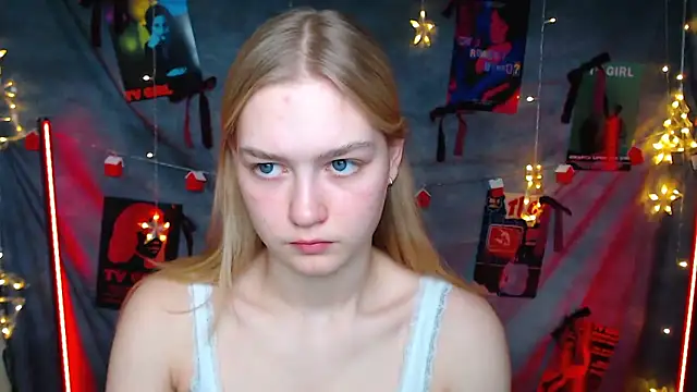 Snapshot of MademoiselleCl chatting on January 2026 01:26:02 PM MademoiselleCl online show from January 2026 01:26:02 PM