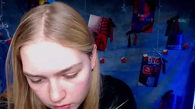 Snapshot of MademoiselleCl chatting on January 2026 01:13:02 PM MademoiselleCl online show from January 2026 01:13:02 PM