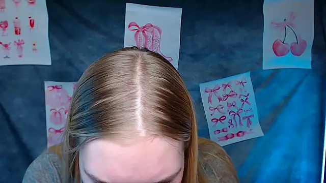 Snapshot of MademoiselleCl chatting on February 2026 01:07:01 PM MademoiselleCl online show from February 2026 01:07:01 PM