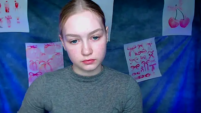 Snapshot of MademoiselleCl chatting on February 2026 07:04:01 PM MademoiselleCl online show from February 2026 07:04:01 PM