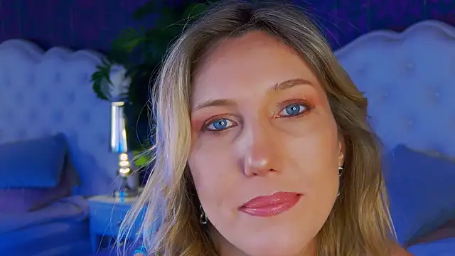 Snapshot of ElizaMayers chatting on February 2026 11:25:02 AM ElizaMayers online show from February 2026 11:25:02 AM