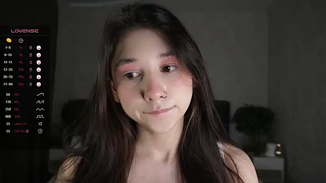 Snapshot of AislyEmbury chatting on January 2025 07:03:01 PM AislyEmbury online show from January 2025 07:03:01 PM