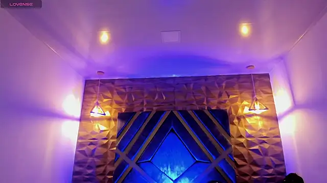 Ian Castillo  online show from February 2026 11:25:02 AM