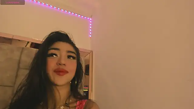 Snapshot of Oliviaa_Evans chatting on April 2026 07:45:01 AM Oliviaa Evans online show from April 2026 07:45:01 AM