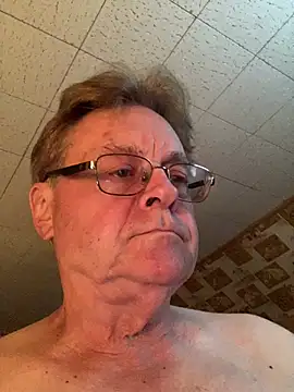 Tonybaloney1972 online show from May 2026 10:32:01 AM