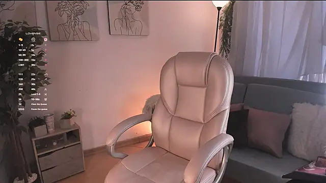 aisha bx online show from November 2025 12:41:02 PM