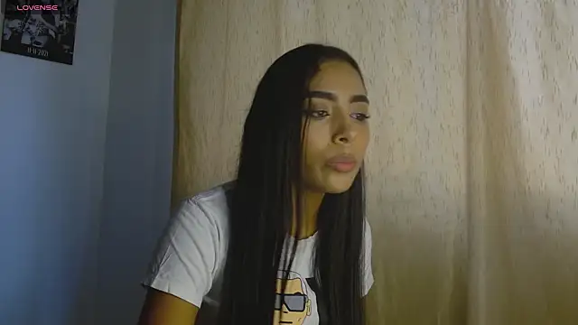 Snapshot of AntonellaAndNoah chatting on December 2024 09:46:01 PM AntonellaAndNoah online show from December 2024 09:46:01 PM