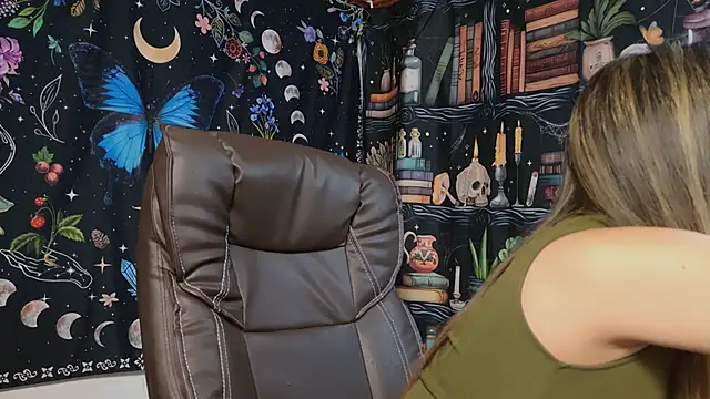 julietta   jackson online show from December 2024 04:43:01 PM