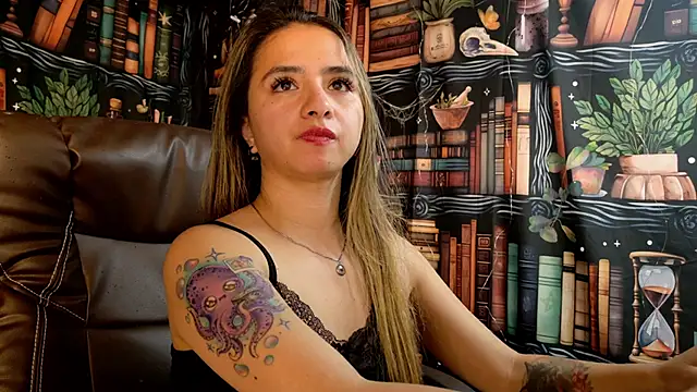 julietta   jackson online show from January 2025 10:41:02 PM