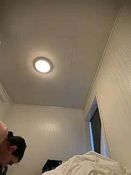 wolfwhite95 online show from March 2026 02:36:02 PM