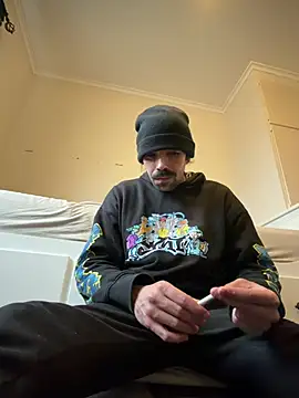 Snapshot of wolfwhite95 chatting on May 2026 12:54:02 PM wolfwhite95 online show from May 2026 12:54:02 PM