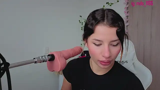 Snapshot of Mia_adams66 chatting on September 2025 02:49:02 PM Mia adams66 online show from September 2025 02:49:02 PM