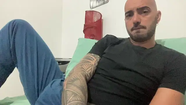 Snapshot of alessandromori91 chatting on September 2025 09:30:01 PM alessandromori91 online show from September 2025 09:30:01 PM