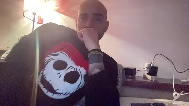 Snapshot of alessandromori91 chatting on December 2025 07:03:01 AM alessandromori91 online show from December 2025 07:03:01 AM