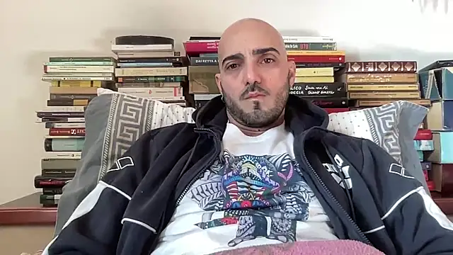 alessandromori91 online show from March 2026 02:32:01 PM