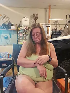 MsShelby40 online show from June 2026 07:41:02 PM