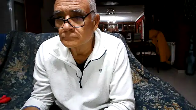 maduroguapo online show from December 2025 08:40:01 PM