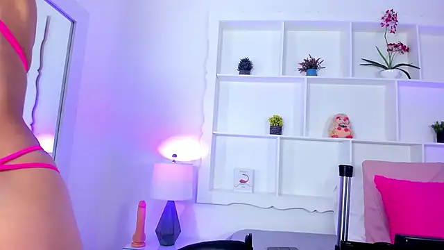 Jenifer Diaz online show from March 2025 01:20:02 PM